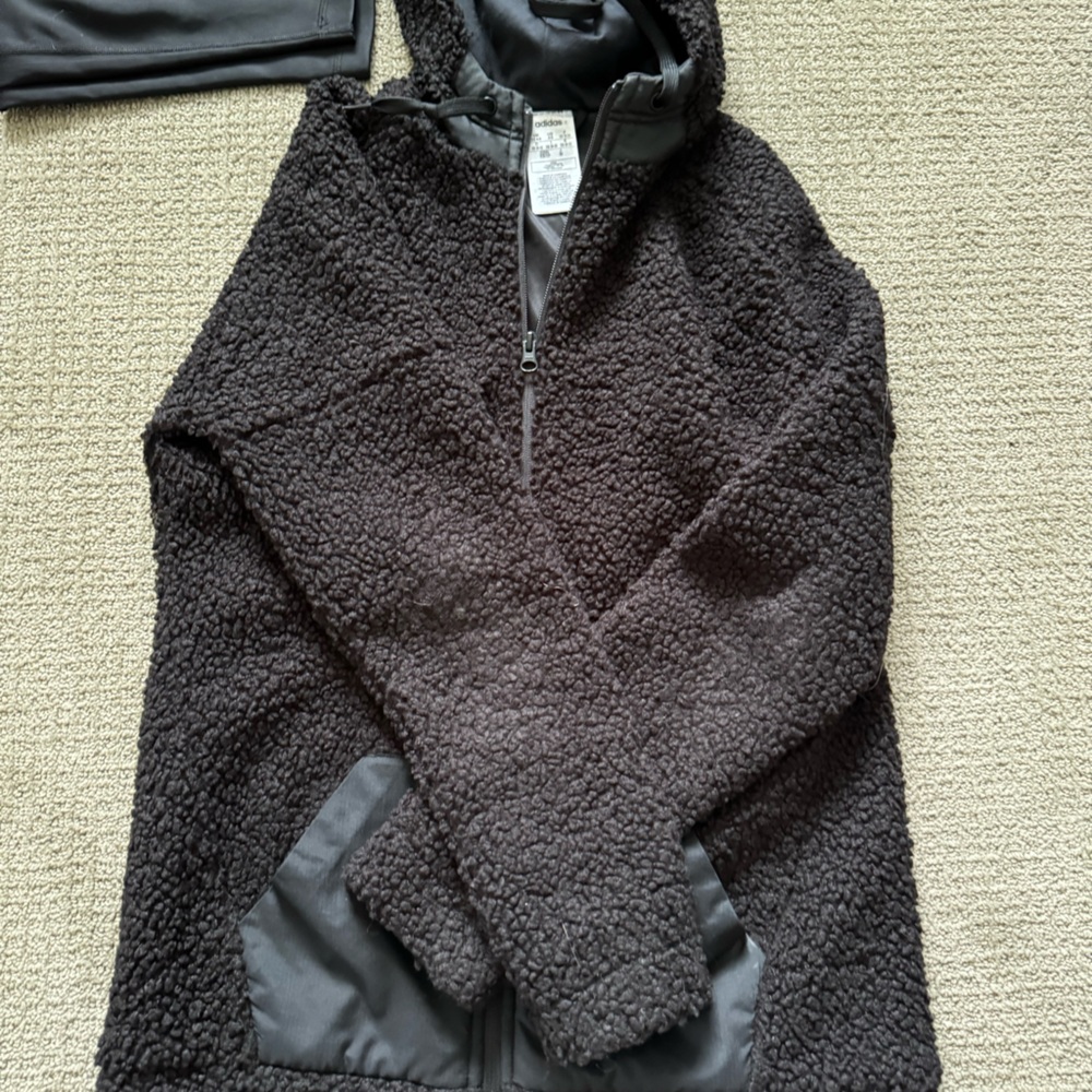 EUC Adidas Women’s Jacket (size XS) & Legging (size M) Bundle - Picture 2 of 6